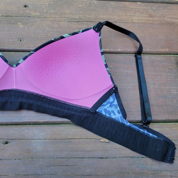 PINK Victoria's Secret Bra Bundle - Size 34B (GUC) - Picture 11 of 16